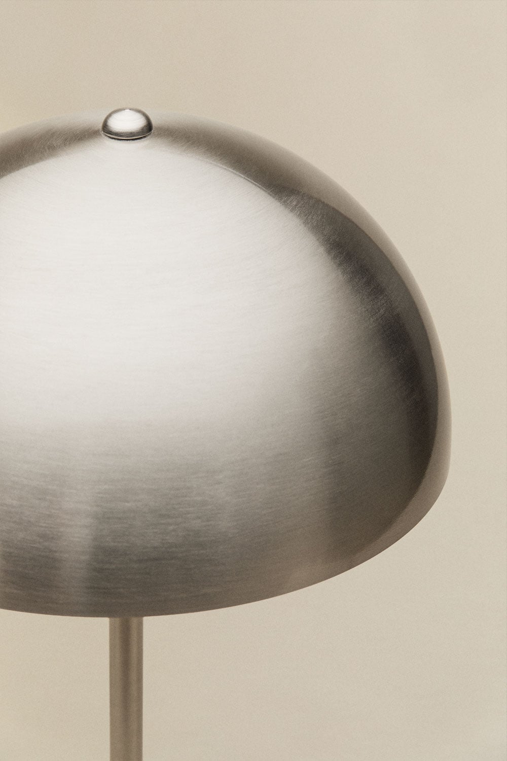 Lampe de table en fer Alnair, image de la galerie 5