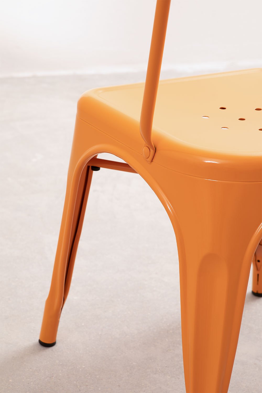 Lot de 4 chaises de salle à manger empilables Lix, image de la galerie 8