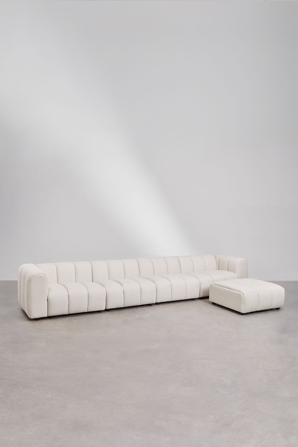 Canapé modulaire 4 pièces et pouf en tissu bouclé Eliot, image de la galerie 1
