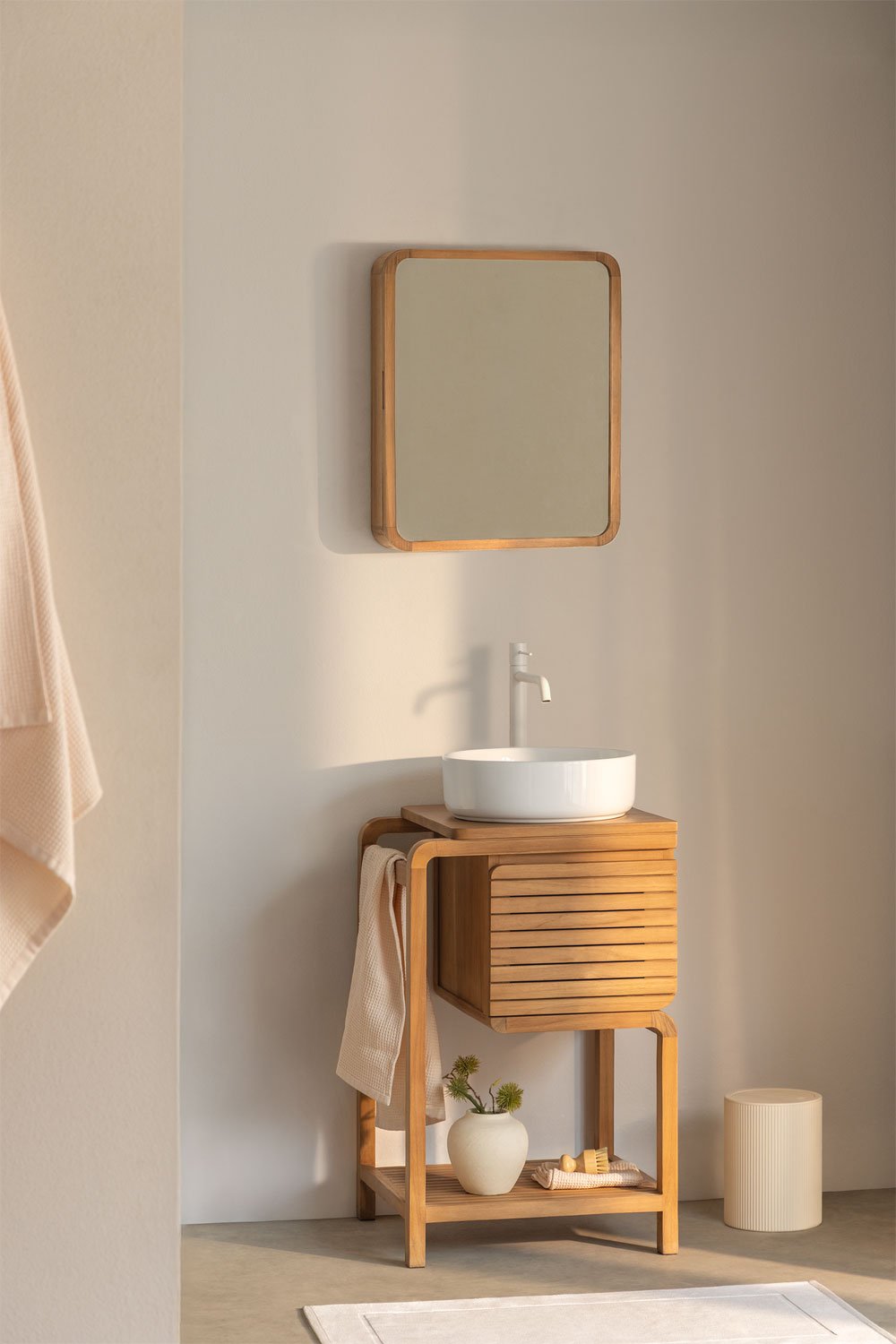 Ensemble de meubles de salle de bain en bois de teck Bradley, image de la galerie 1