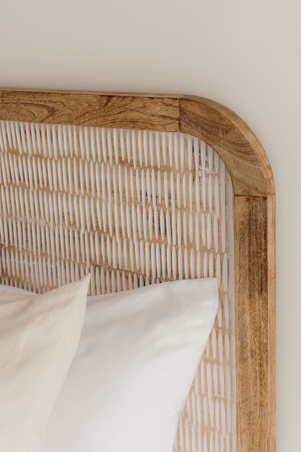 Tête de lit pour lit de 150 cm en bois de manguier Yulara, image de la galerie 2