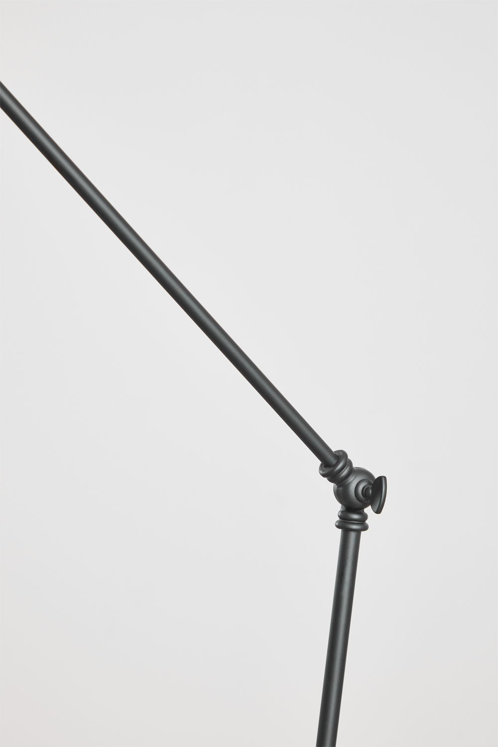 Lampadaire LED en fer Valtyn, image de la galerie 7