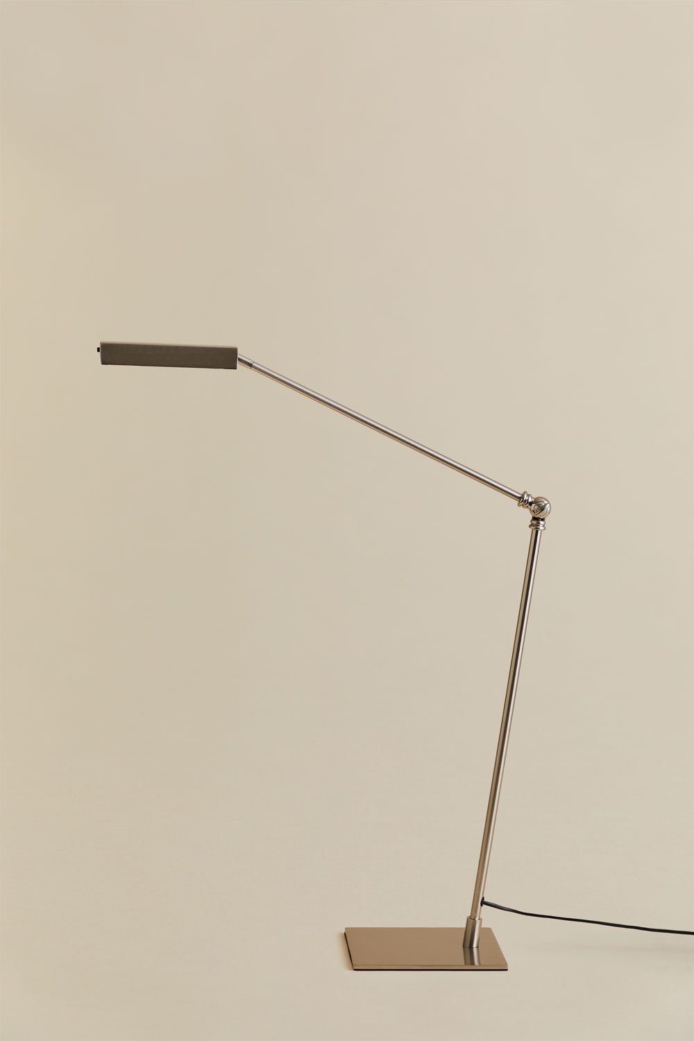 Lampe de table LED en fer Valtyn, image de la galerie 3