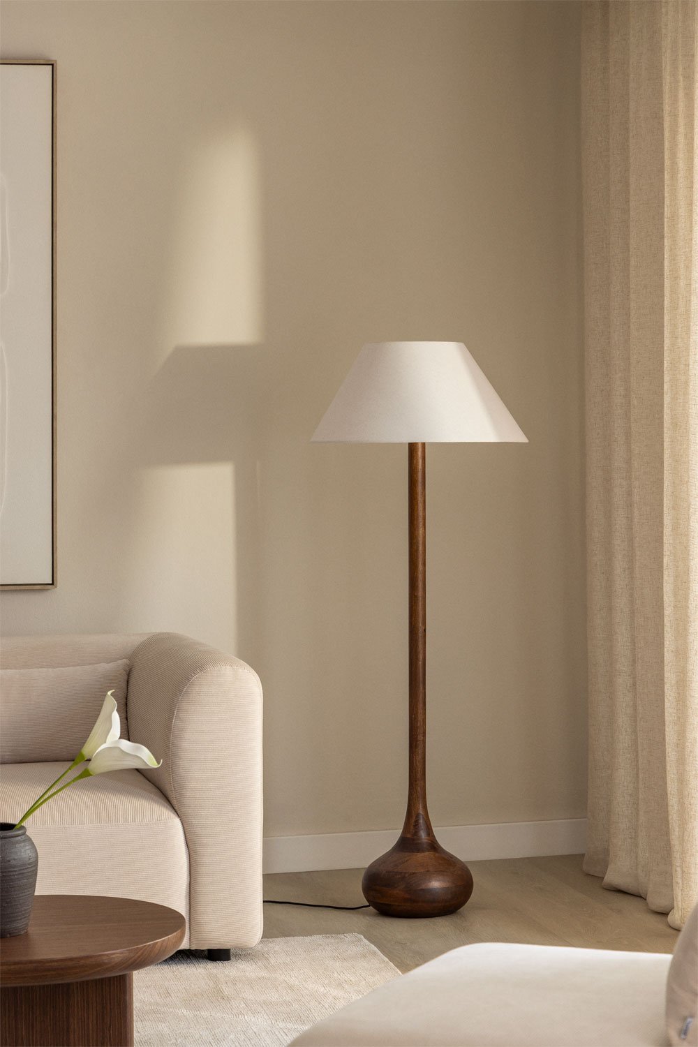 Lampadaire en bois de manguier Adelaide, image de la galerie 1
