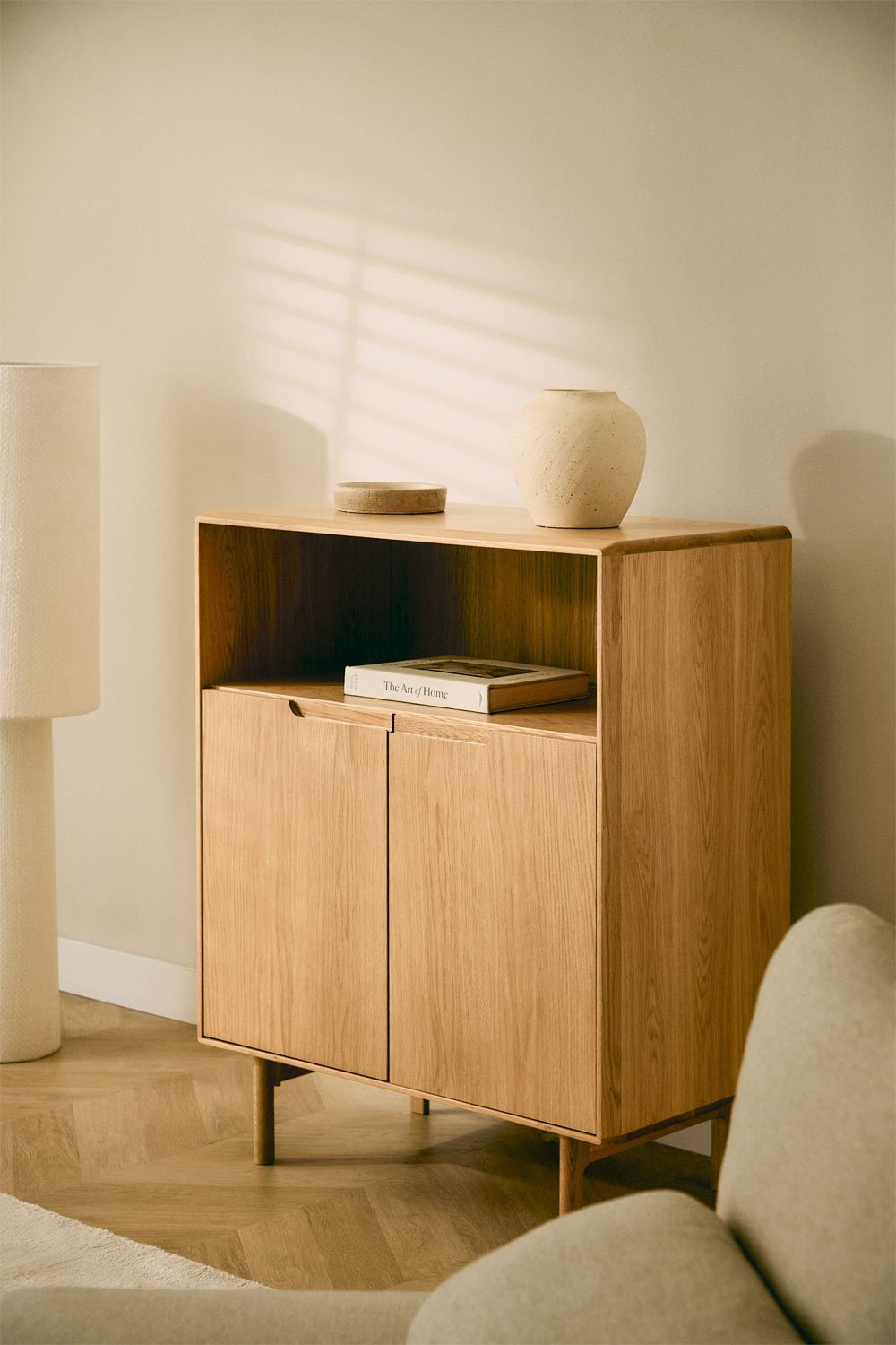 Buffet haut en bois de chêne Treveris, image de la galerie 1