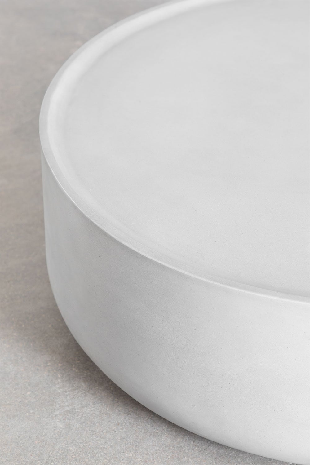 Table basse ronde Ø80 cm en ciment Darwys, image de la galerie 4