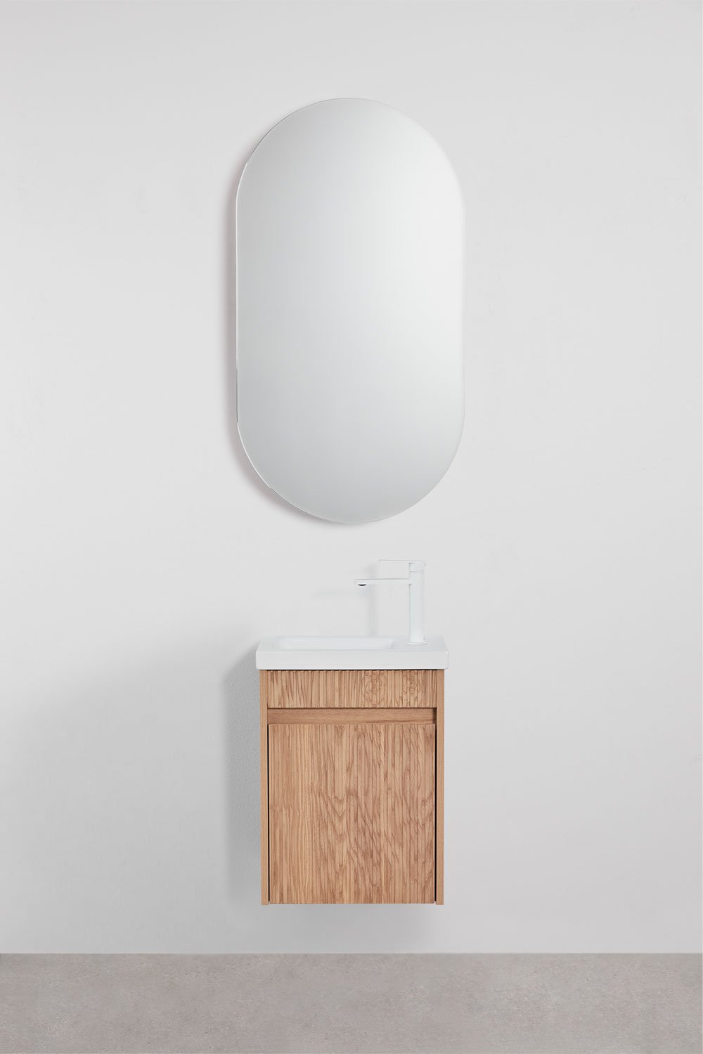 Ensemble de meuble de salle de bain suspendu en bois avec lavabo intégré Narek, image de la galerie 1