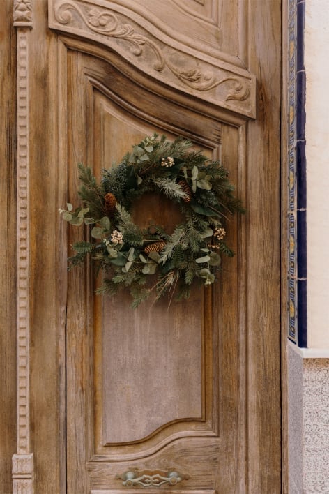 Couronne décorative de Noël Ø50 cm en rotin avec pommes de pin Eirwen