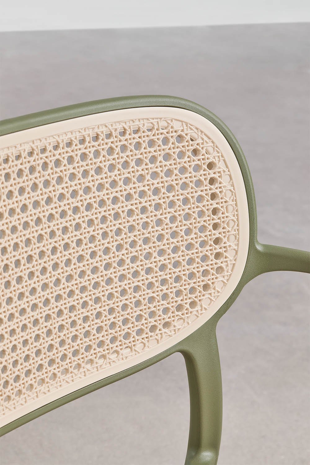 Chaise de salle à manger empilable avec accoudoirs en polypropylène Omara, image de la galerie 4