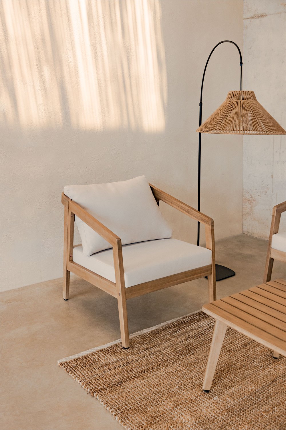 Fauteuil en bois d'acacia Kaela, image de la galerie 8