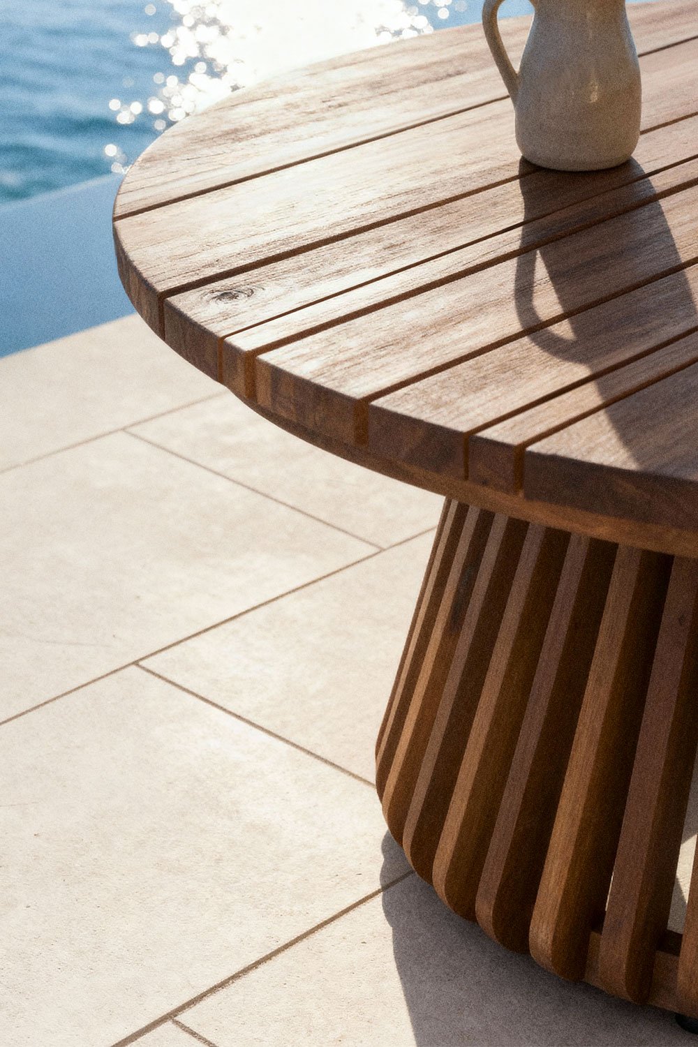 Table basse de jardin ronde Ø80 cm en bois d'acacia Mura, image de la galerie 2