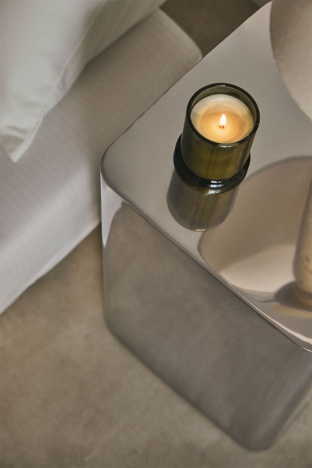 Table de chevet carrée en acier inoxydable Loraq, image de la galerie 2