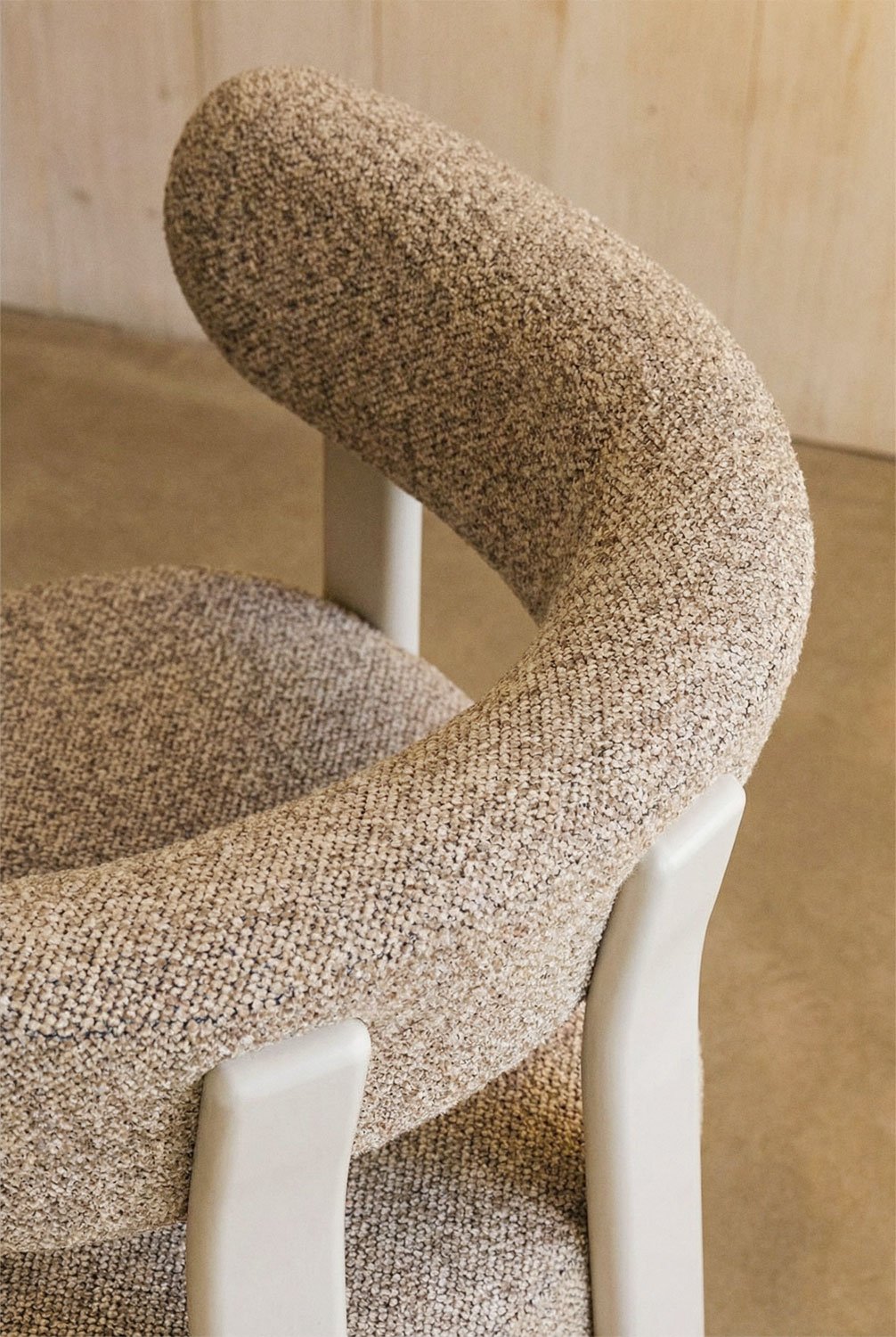 Chaise de salle à manger avec accoudoirs, rembourrée et en fer Jolie, image de la galerie 2