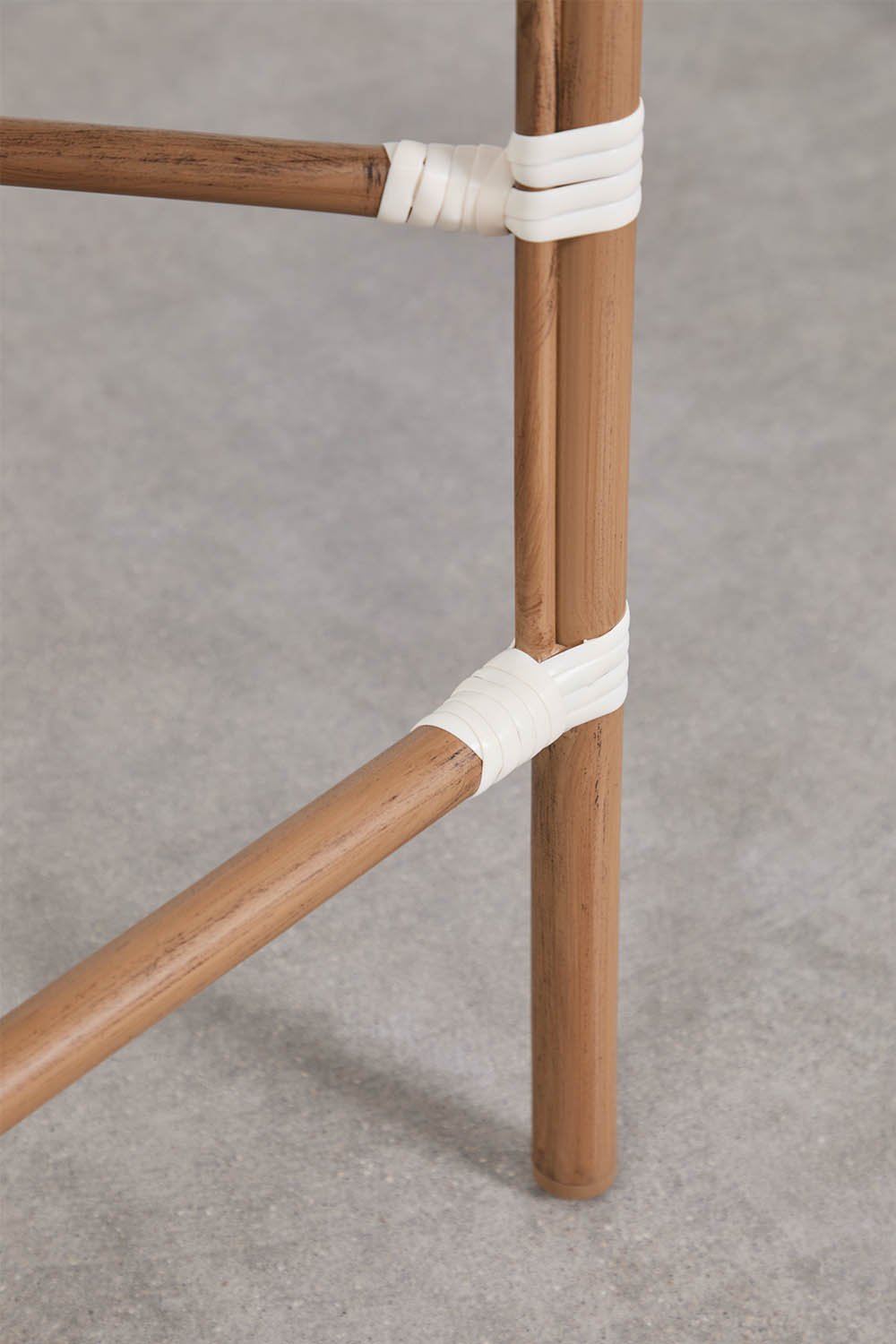 Tabouret haut empilable avec dossier en aluminium et rotin synthétique Brielle Bistro, image de la galerie 7