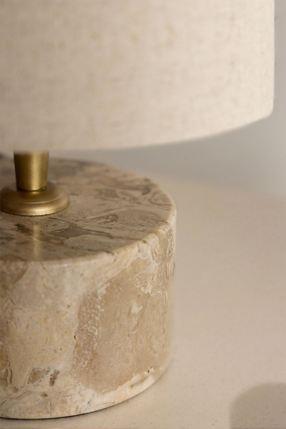 Base de lampe de table en pierre naturelle Orlena, image de la galerie 2