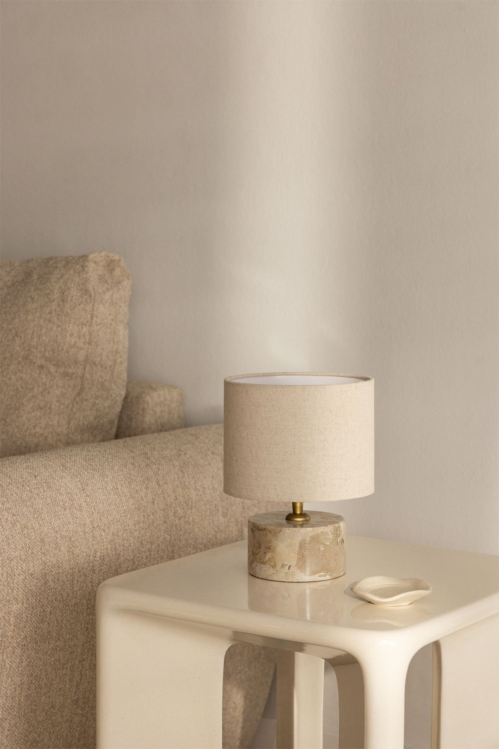 Base de lampe de table en pierre naturelle Orlena, image de la galerie 1