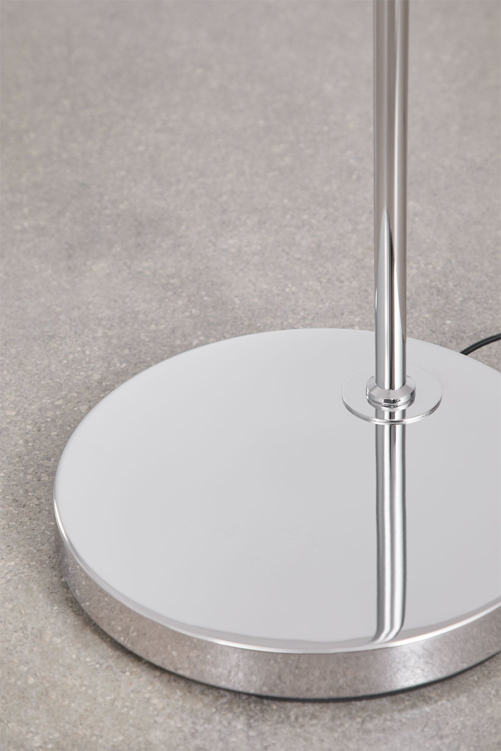 Lampadaire en fer Cambrea, image de la galerie 6