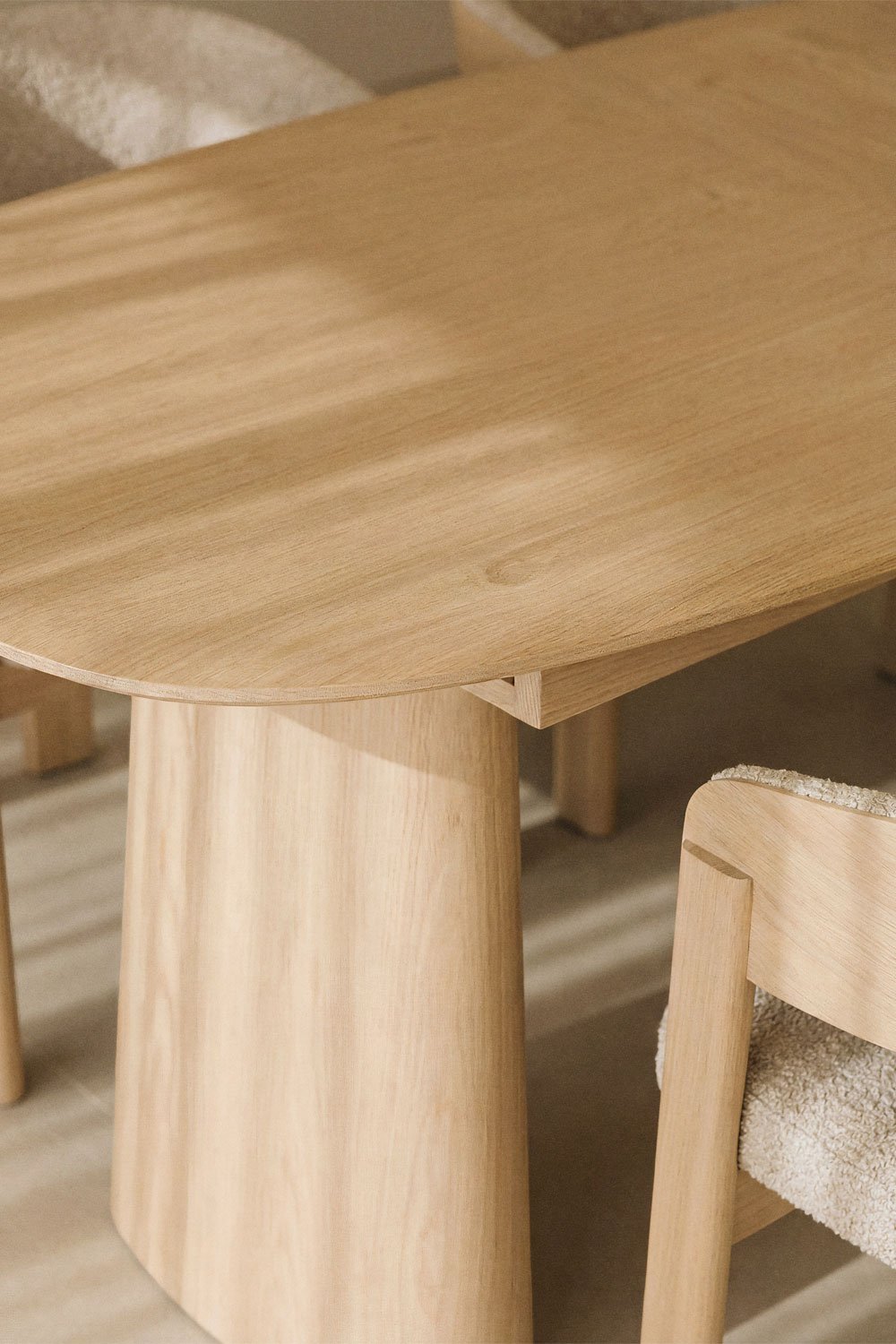 Table à manger ovale extensible en MDF et placage de frêne Nuveta, image de la galerie 2