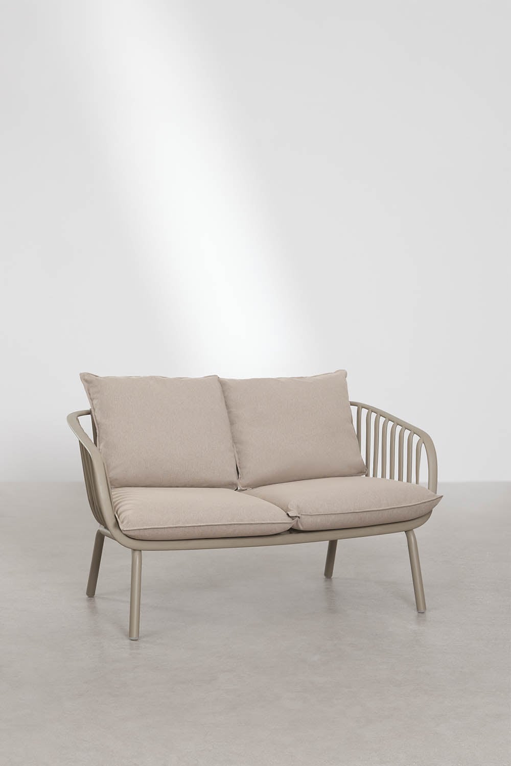 Ensemble de jardin avec canapé 2 places, 2 fauteuils et 2 tables basses en acier et polypropylène Aradina, image de la galerie 2