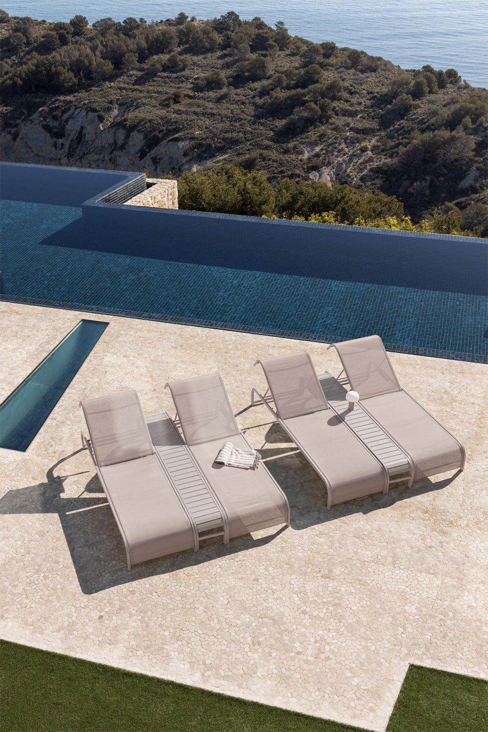 Set de 2 chaises longues inclinables et table d'appoint en acier Marietta, image de la galerie 2