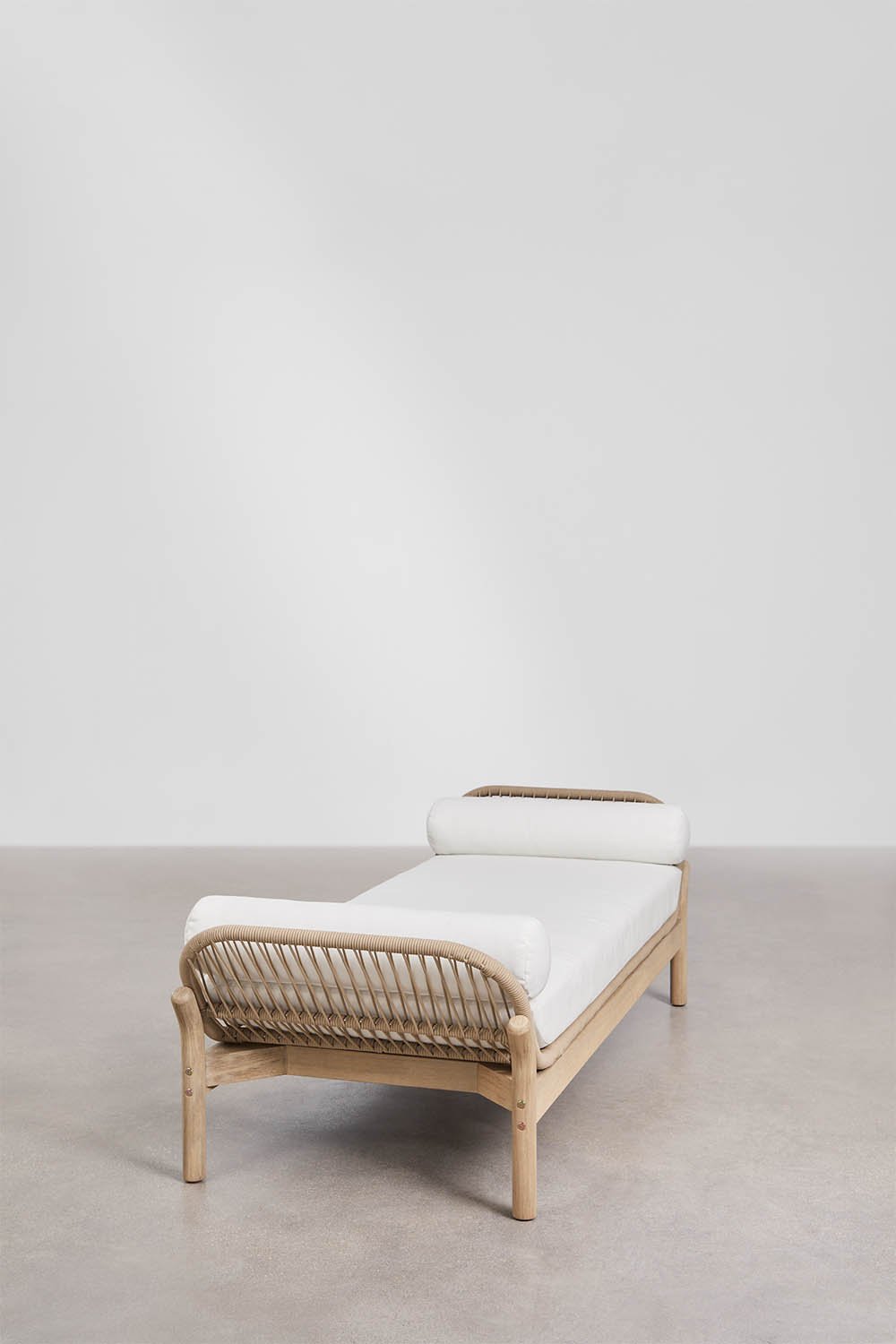 Divan de jardin en bois d'acacia et corde tressée Karvia, image de la galerie 2