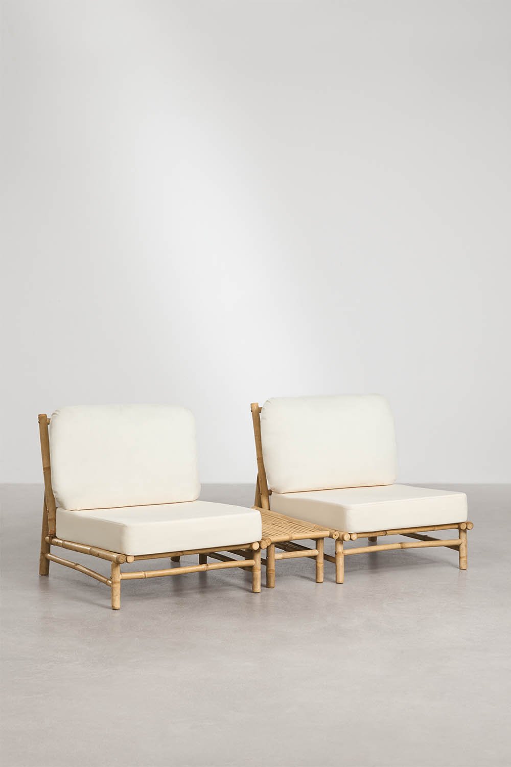 Ensemble de jardin avec 2 fauteuils et table d'appoint rectangulaire en bambou Isendra, image de la galerie 1