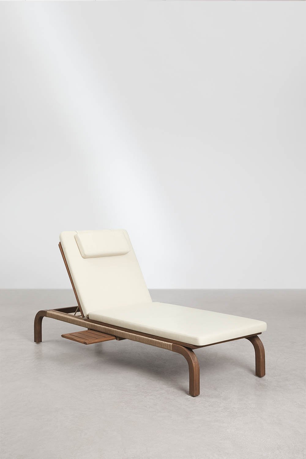 Chaise longue inclinable en bois d'acacia avec coussin Dubai, image de la galerie 1