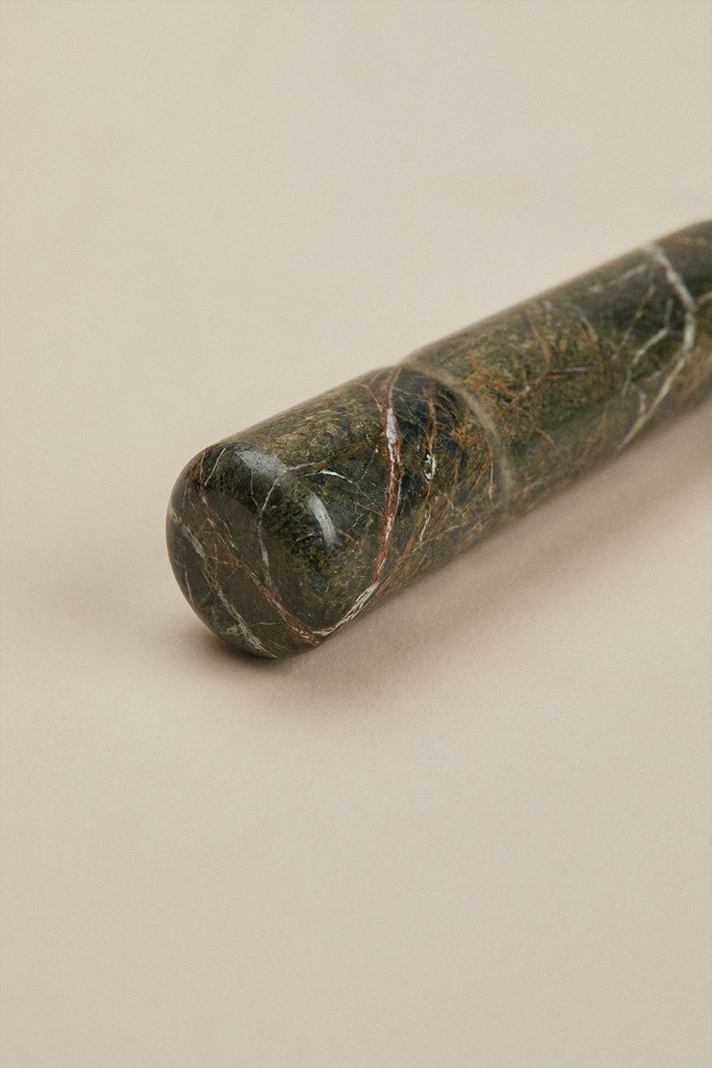 Ouvre-bouteilles en marbre et acier Calven, image de la galerie 5