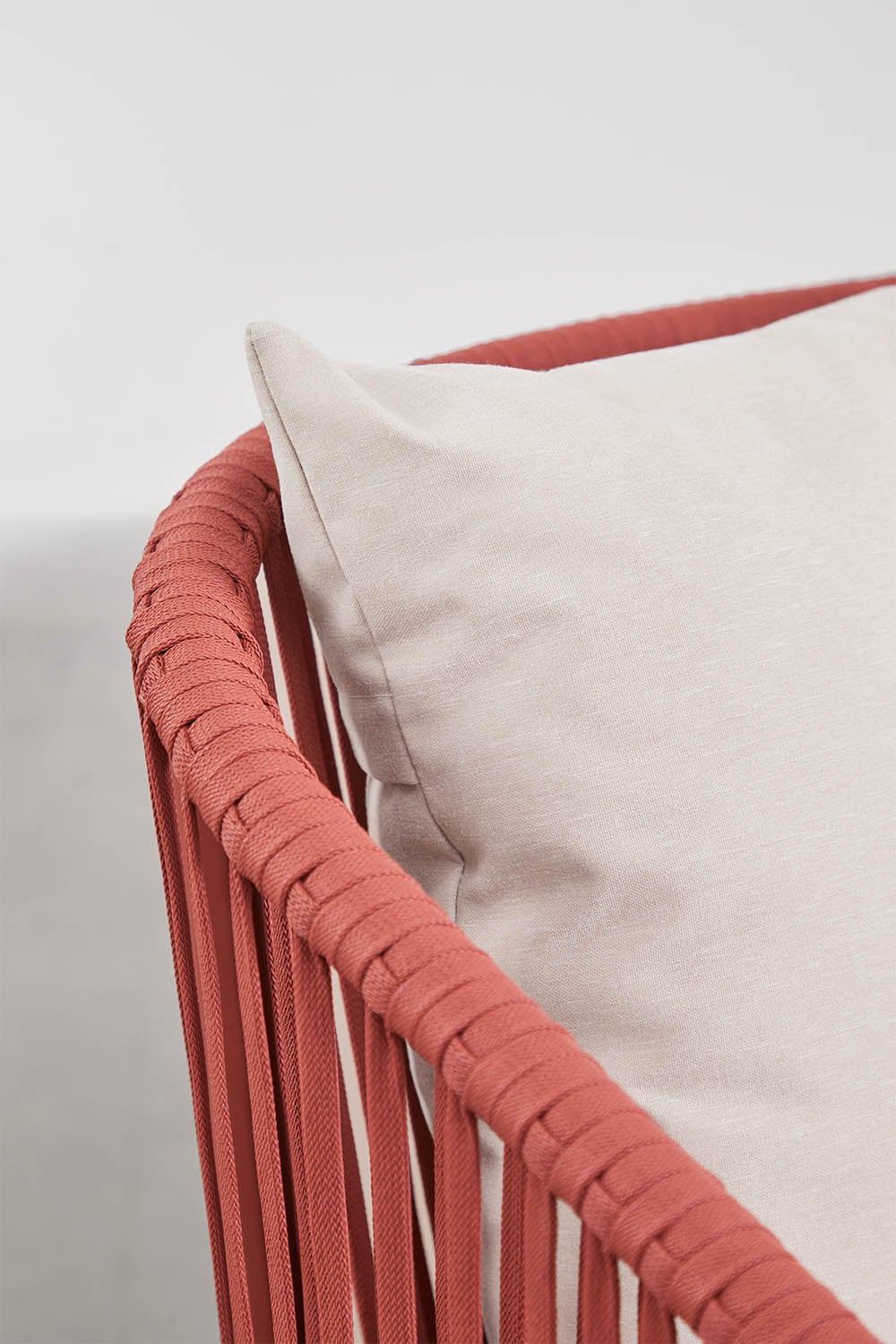 Ensemble de jardin avec canapé 2 places, 2 fauteuils en corde tressée et table basse Arhiza, image de la galerie 6