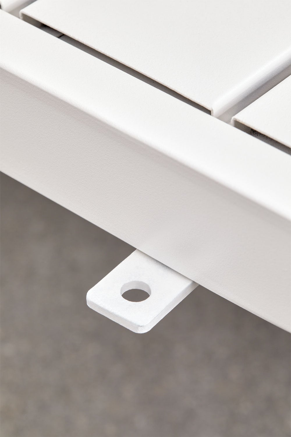 Table d'appoint pour chaise longue en acier Marietta, image de la galerie 4