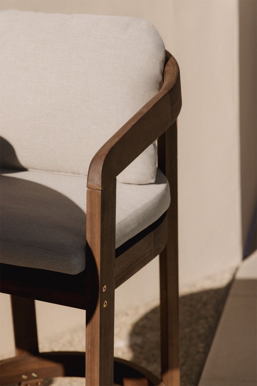 Tabouret de jardin haut en bois d'acacia Uleno, image de la galerie 2