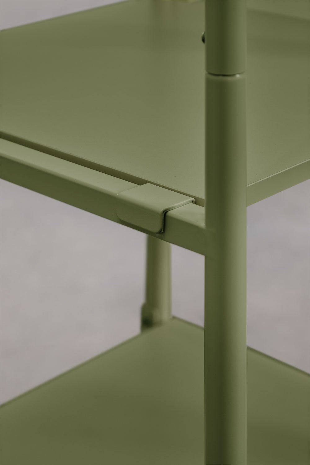 Armoire ouverte en fer Elviah, image de la galerie 7