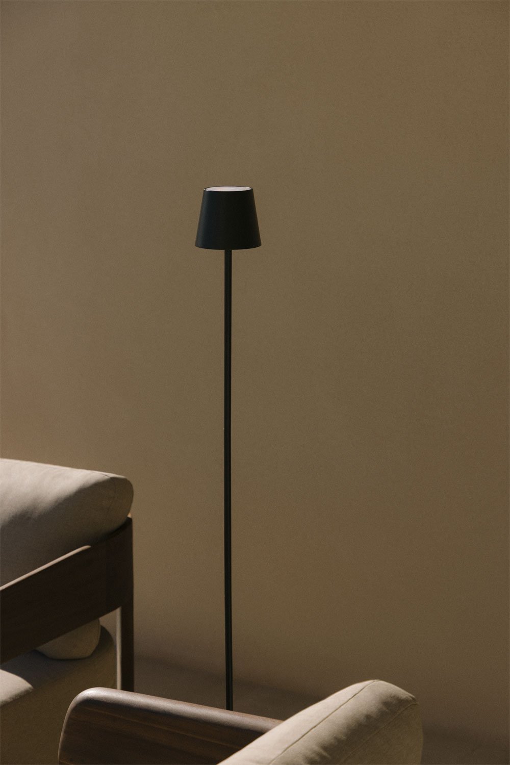 Lampe sur pied LED sans fil pour extérieur Isona, image de la galerie 2