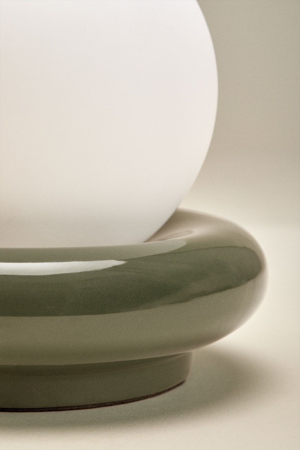 Lampe de table en céramique avec boule en cristal Kryx, image de la galerie 6