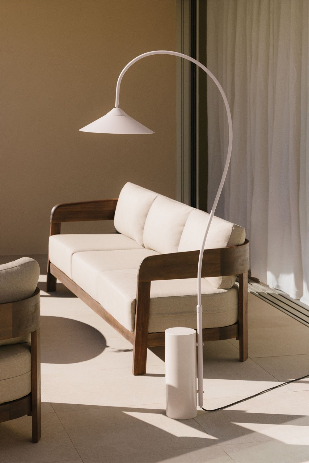 Lampadaire d'extérieur en fer Grivon, image de la galerie 1