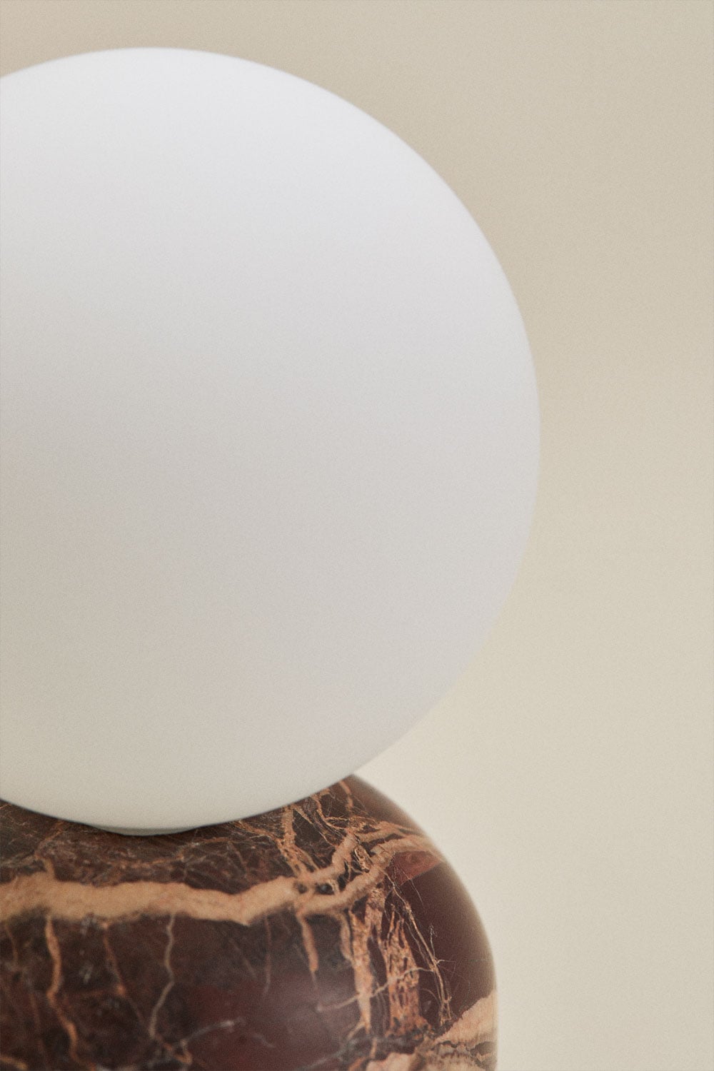 Lampe de table en pierre naturelle Tumkur, image de la galerie 5