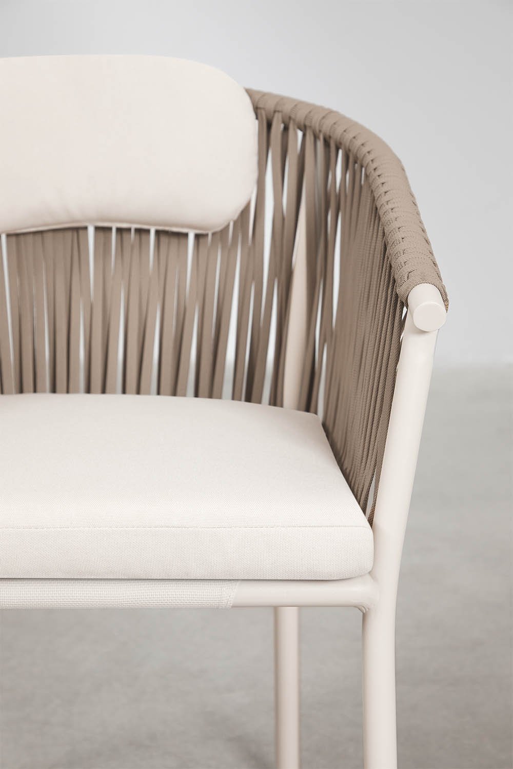 Chaise de jardin empilable avec accoudoirs en aluminium et corde tressée Ondina, image de la galerie 6