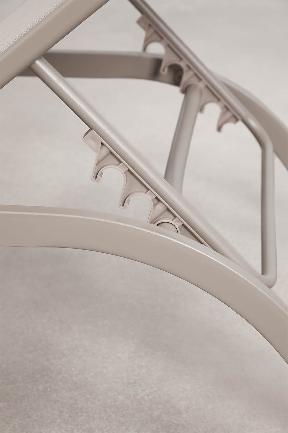 Chaise longue inclinable avec coussin Therys, image de la galerie 7