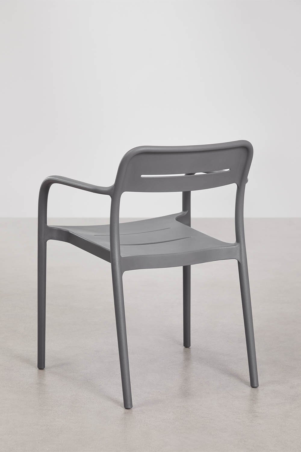 Pack de 2 chaises de salle à manger empilables avec accoudoirs en polypropylène Graneli, image de la galerie 3