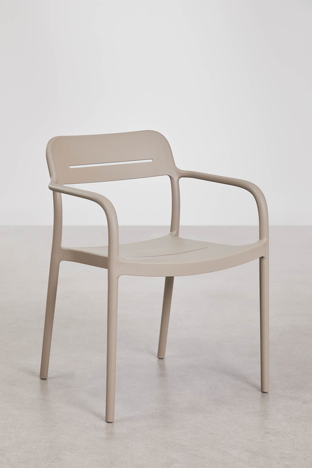 Pack de 4 chaises de salle à manger empilables avec accoudoirs en polypropylène Graneli, image de la galerie 1