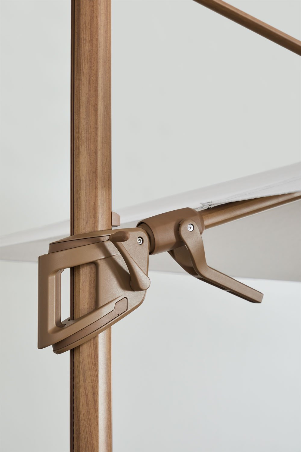 Parasol Ø295 cm en tissu et aluminium Hydra, image de la galerie 7