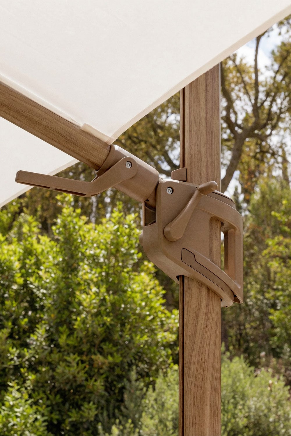 Parasol en tissu et aluminium Hydra, image de la galerie 3