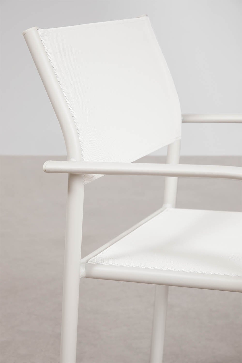 Chaise de jardin empilable avec accoudoirs en aluminium Olenia, image de la galerie 4