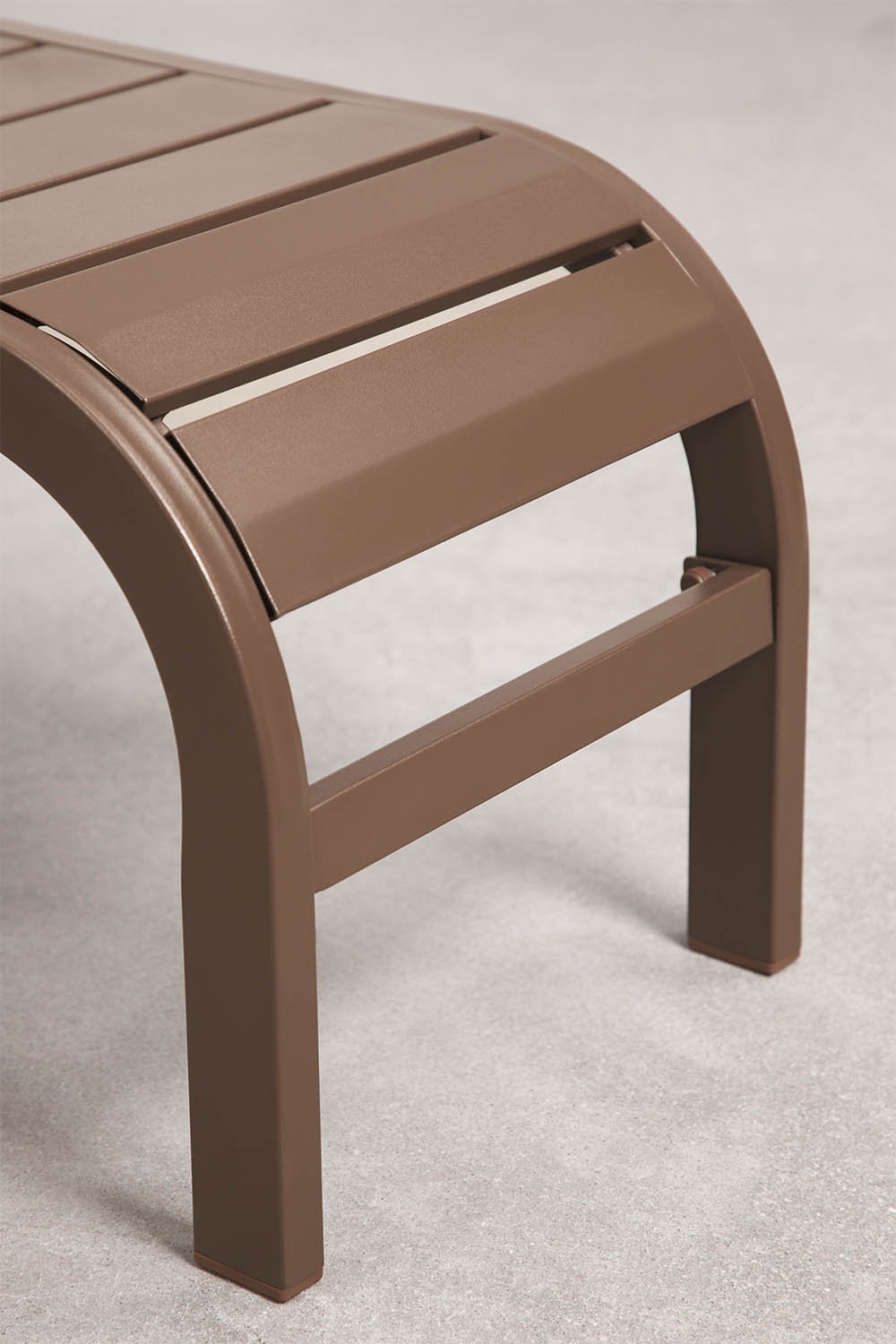 Set de 2 chaises longues inclinables et 2 tables d'appoint en acier Marietta, image de la galerie 13