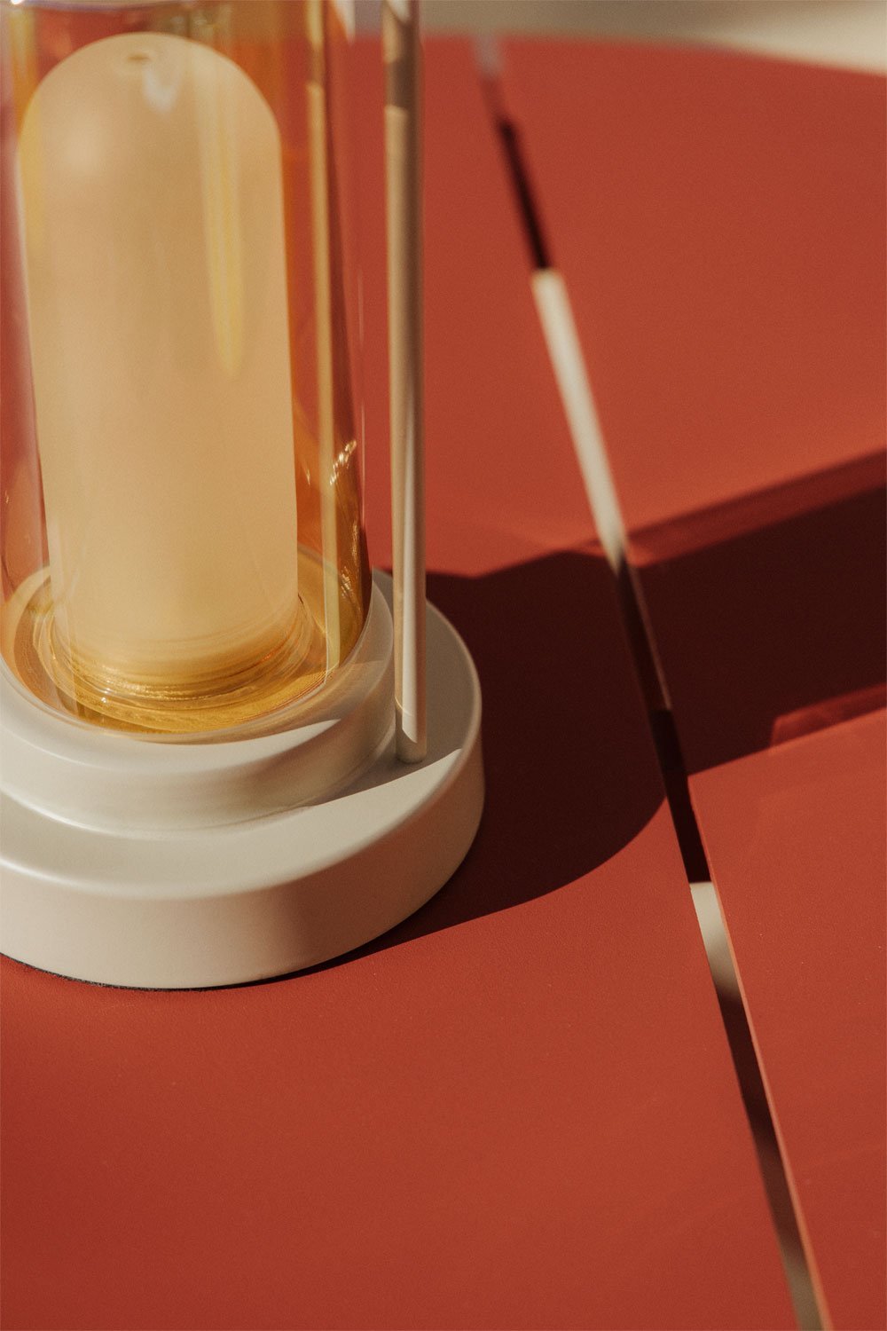 Lampe de table LED sans fil pour extérieur en fer et verre Sorlix, image de la galerie 2