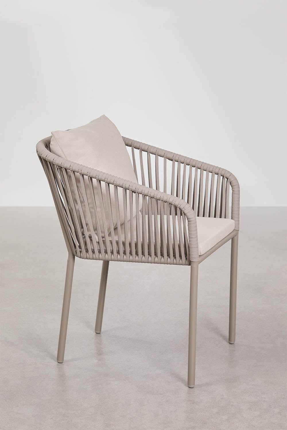 Chaise de jardin avec accoudoirs en corde tressée Arhiza Classic, image de la galerie 4