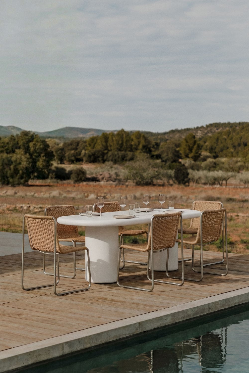 Table de jardin ovale 220x100 cm en ciment Namara, image de la galerie 1