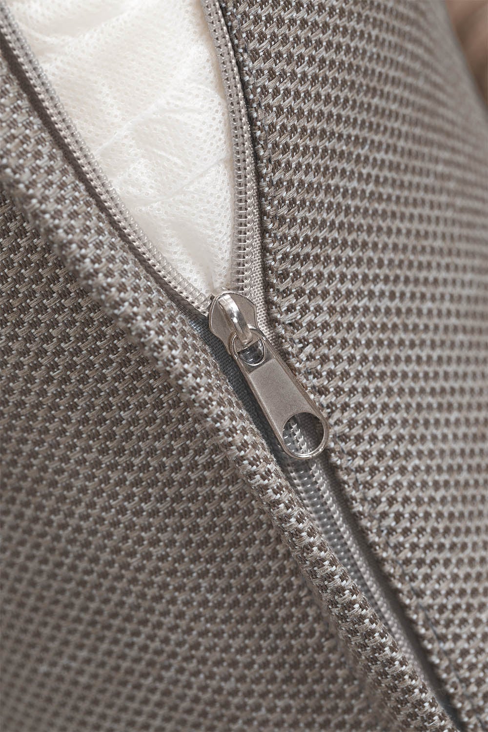 Chaise de jardin avec accoudoirs en aluminium et corde tressée Tevary, image de la galerie 6