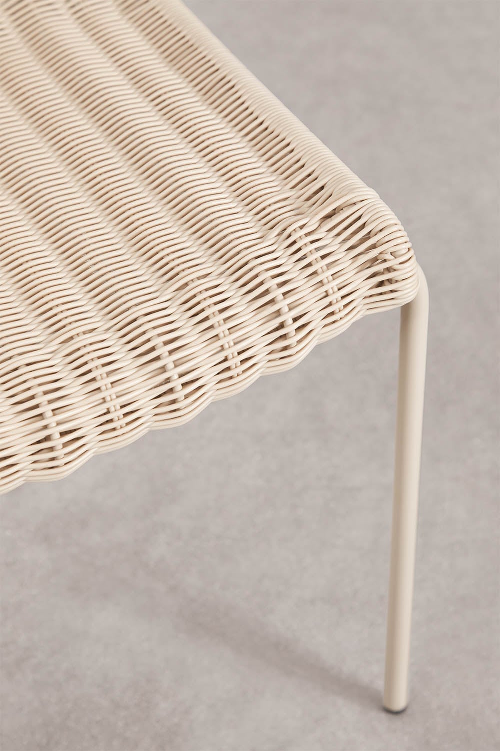 Chaise de jardin en rotin synthétique et acier Revia, image de la galerie 7