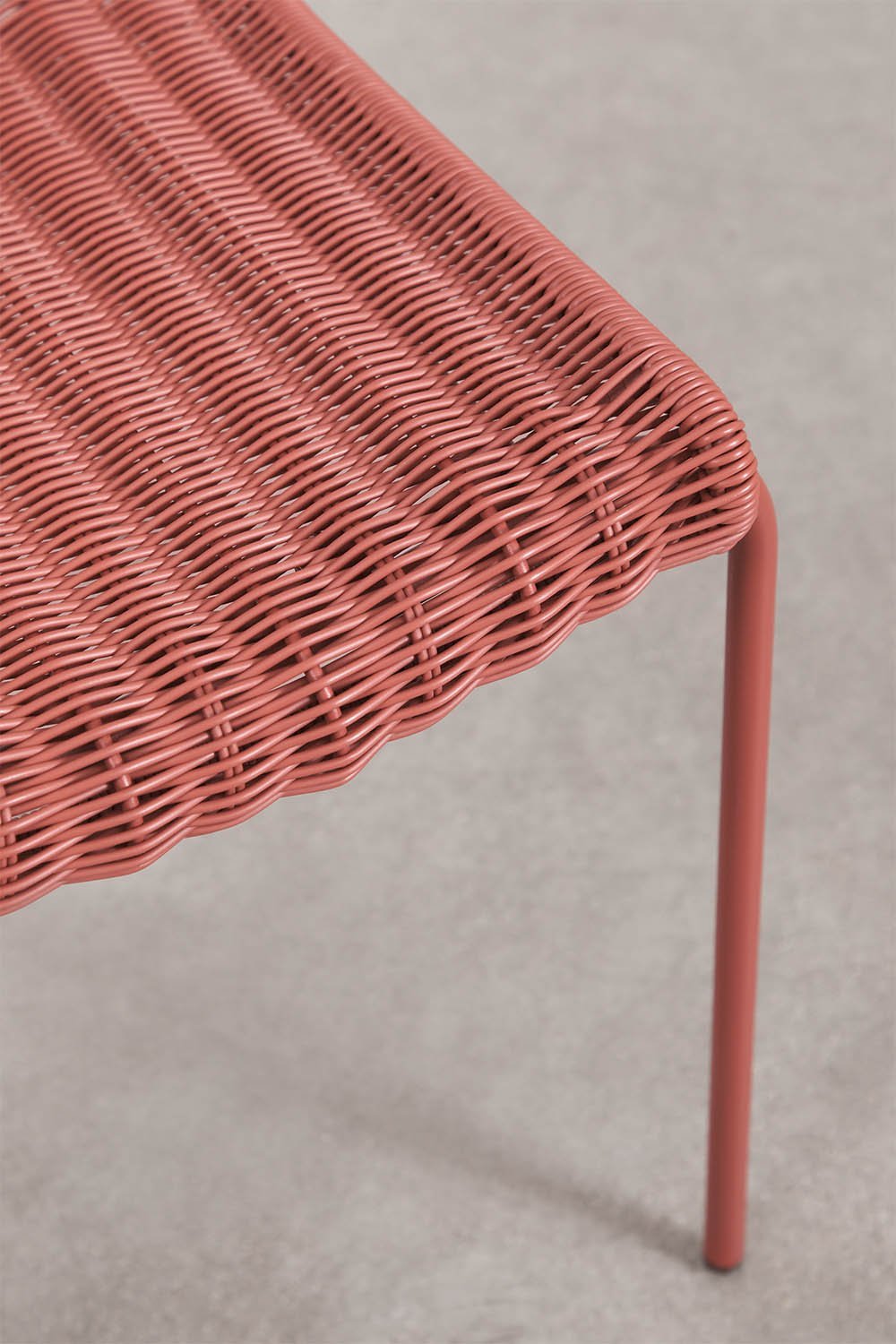 Pack de 4 chaises de salle à manger en rotin synthétique et acier Revia, image de la galerie 5